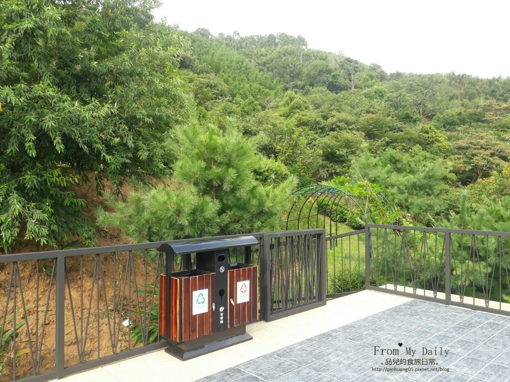 【台灣美食】桃園復興 / 丸山咖啡PLAY MOUNTAIN|工業風咖啡廳 觀賞日落的好去處