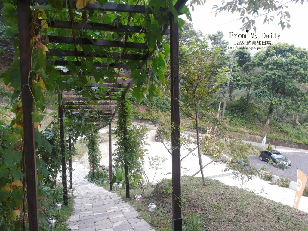 【台灣美食】桃園復興 / 丸山咖啡PLAY MOUNTAIN|工業風咖啡廳 觀賞日落的好去處