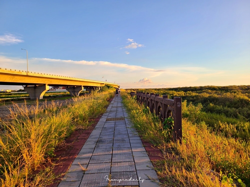 sea and sky walk-21.jpg sea and sky walk-21.jpg