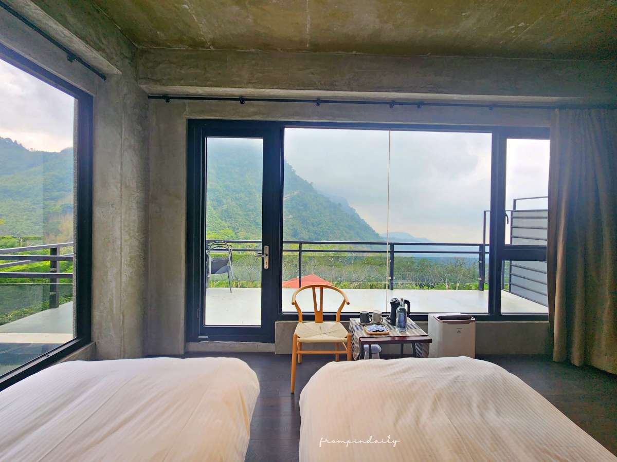 【嘉義住宿】夢蝶民宿・嘉義阿里山住宿推薦 / 坐擁龍頭山景致、夕陽及嘉義市夜景,欣賞海拔1200m的清水模建築民宿 - 第19張圖 【嘉義住宿】夢蝶民宿・嘉義阿里山住宿推薦 / 坐擁龍頭山景致、夕陽及嘉義市夜景,欣賞海拔1200m的清水模建築民宿